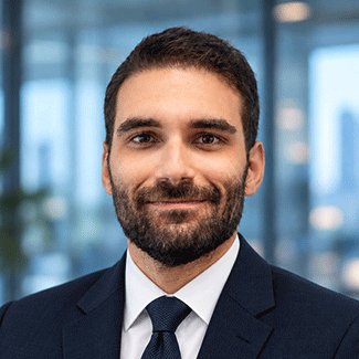 Headshot of Eduardo Alvarez